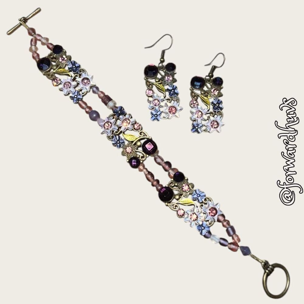 Floral Earring and Bracelet Set with Rhinestones